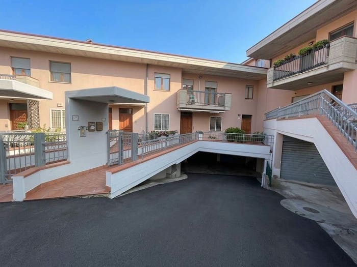 Appartamento quadrilocale in vendita in Contrada Bora Ragnola, Monteprandone