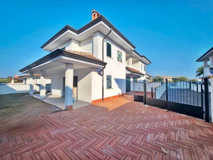 Casa trilocale in vendita in Via del Canneto, Rinascimento, Anzio