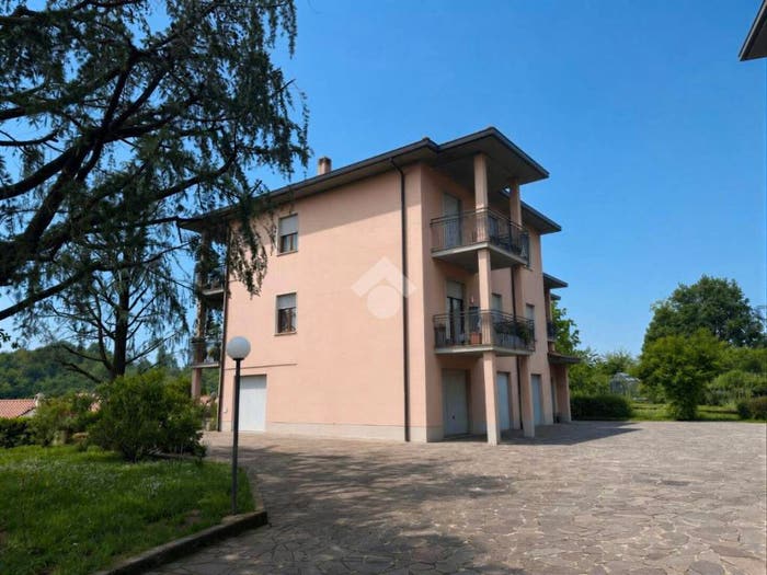 Appartamento quadrilocale in vendita in Via Leonardo da Vinci, Lomaniga, Missaglia