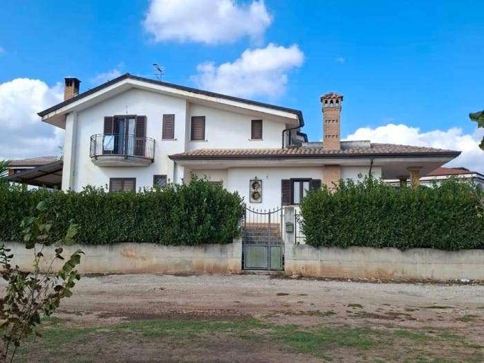 Casa con 6 locali in vendita in Via Grella, Casanova, Carinola