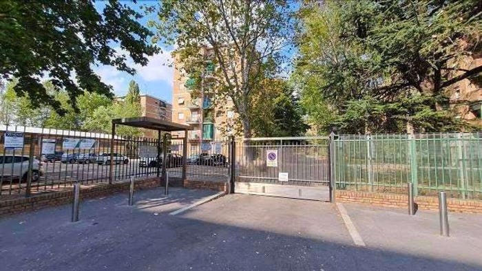Appartamento quadrilocale in vendita in Via Arezzo, Bignami Ponale, Milano
