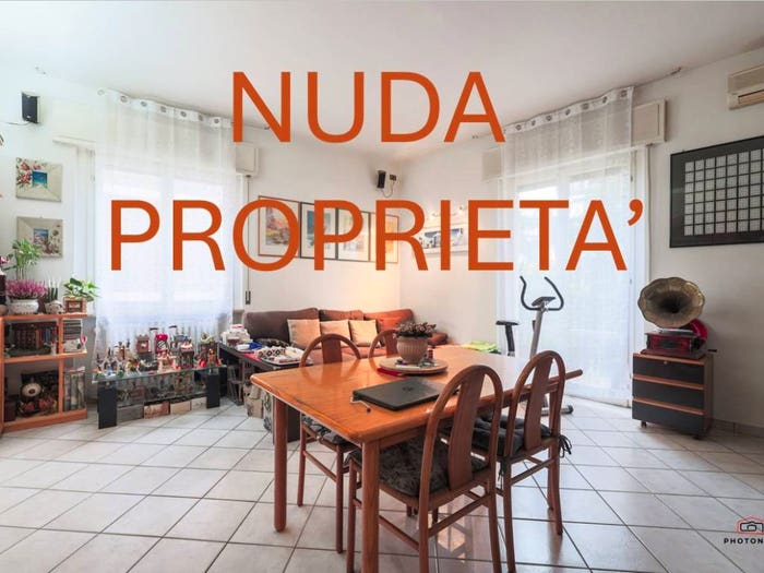 Appartamento quadrilocale in vendita in Viale dell'Appennino, Parco Urbano Piscina, Forlì