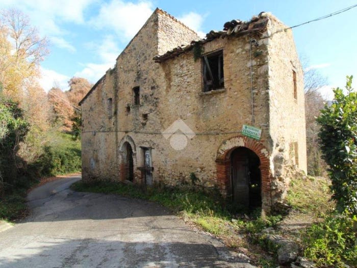 Casa bilocale in vendita in Via di santa vittoria, Monteleone Sabino