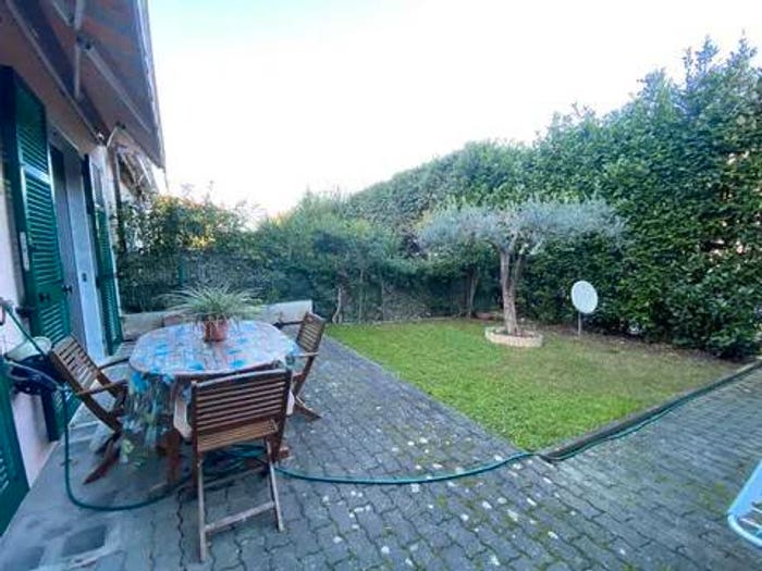 Appartamento quadrilocale in vendita in Via Camisano, Centro, Ameglia