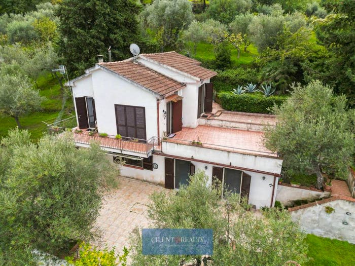 Casa quadrilocale in vendita in SS, Castellabate