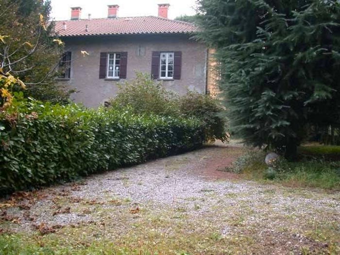Casa con 6 locali in vendita in Centro, Erba