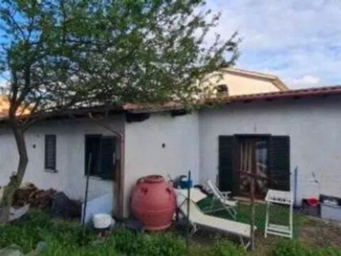 Casa trilocale in vendita in Via Dei Castagni, Centro, Lariano