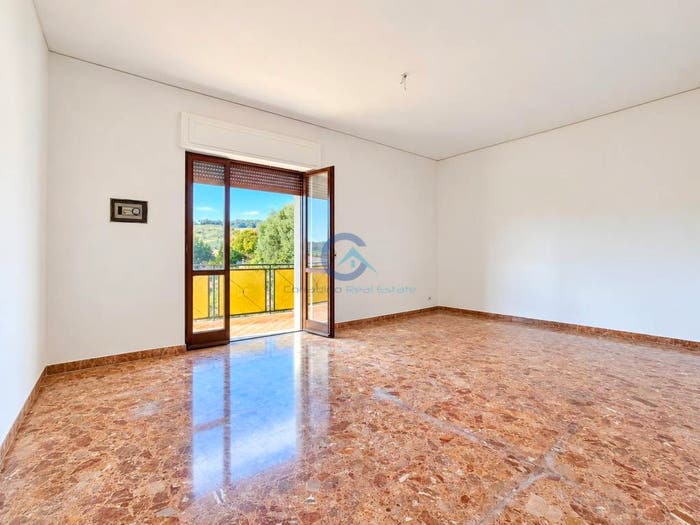 Appartamento quadrilocale in vendita in Viale Fiume Busento, Siano Cava, Catanzaro