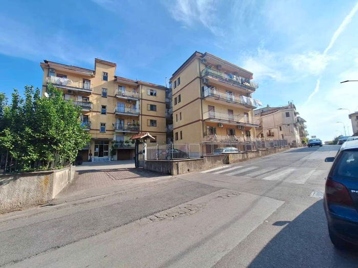 Appartamento quadrilocale in vendita in Via Santa Maria del Rovo, Centro, Cava de' Tirreni