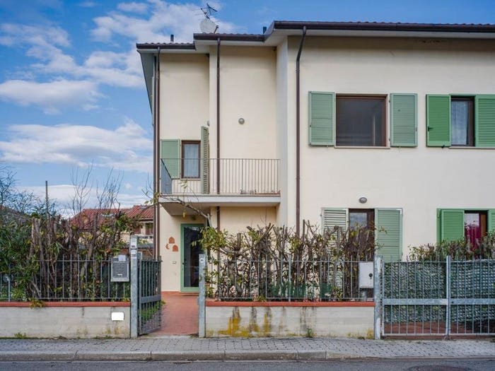 Casa con 6 locali in vendita in Via Don G Barsotti, Titignano Visignano, Cascina