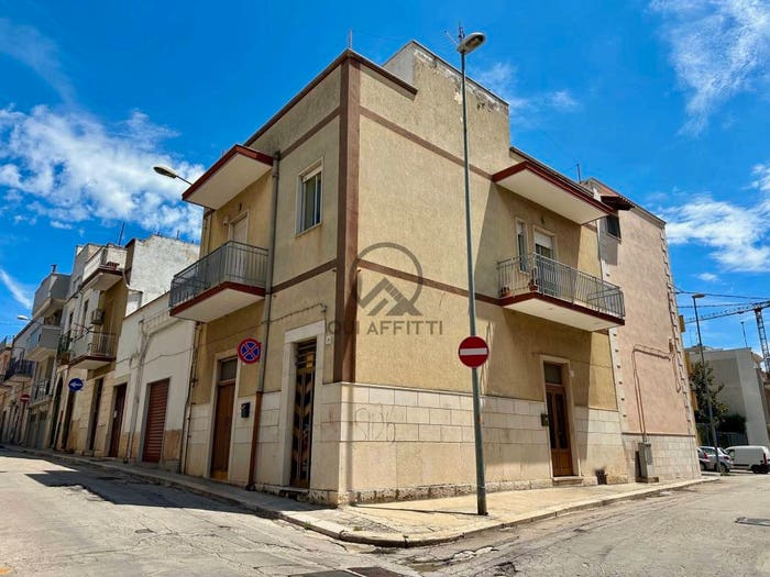 Casa con 6 locali in vendita in Via Lombardia, Monticelli Croci, Andria