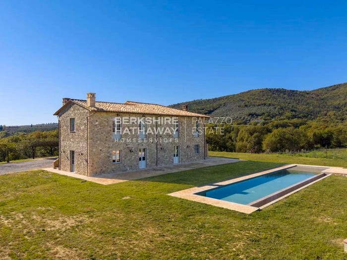 Casa con 6 locali in vendita in Centro, Panicale