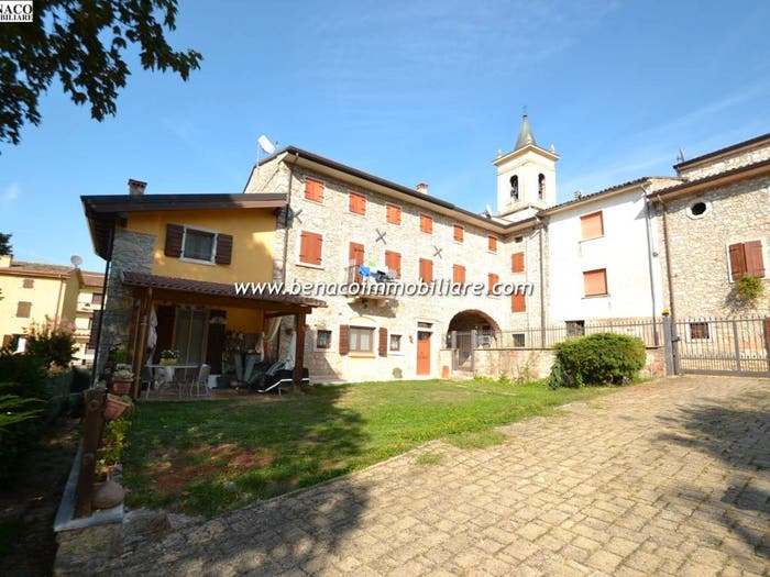 Appartamento trilocale in vendita in Via Lumini, Lumini, San Zeno di Montagna