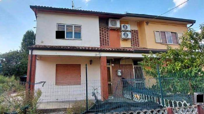 Casa quadrilocale in vendita in Piazza della Resistenza, Centro, Castelbaldo
