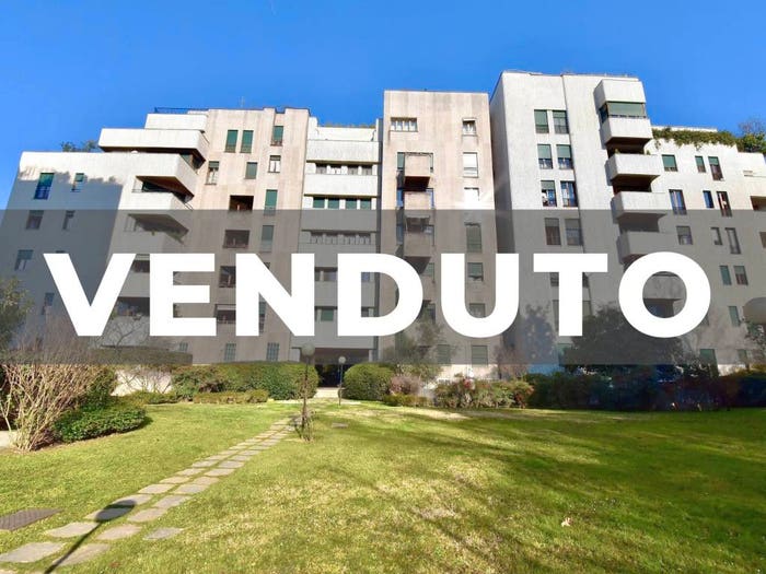 Appartamento con 5 locali in vendita in Via Angelo Ramazzotti, Parco, Monza