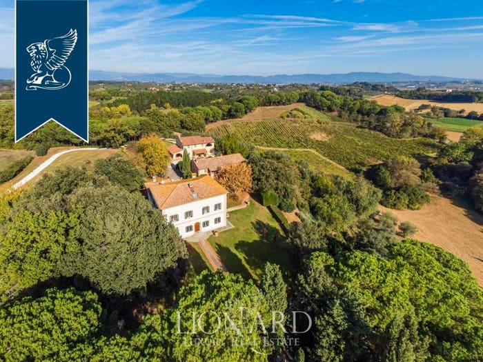 Casa con 6 locali in vendita in Fucecchio