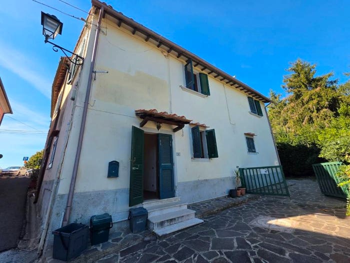 Casa con 6 locali in vendita in Via Montegrappa, Crespina, Crespina e Lorenzana