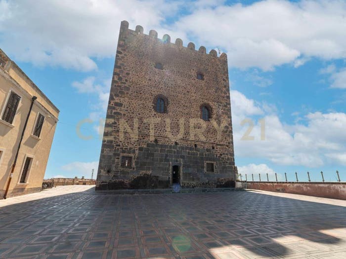 Casa quadrilocale in vendita in Via Alessandro Manzoni, Motta Sant'Anastasia
