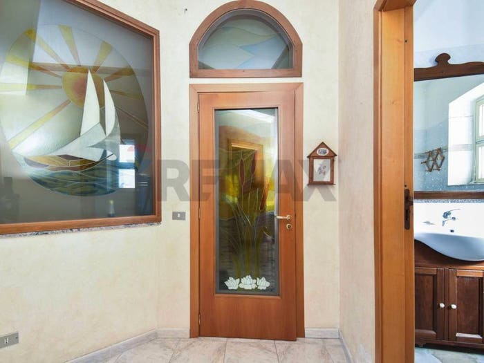 Appartamento con 6 locali in vendita in Via Salvatore Vigo, San Giovanni Tupparello, Acireale
