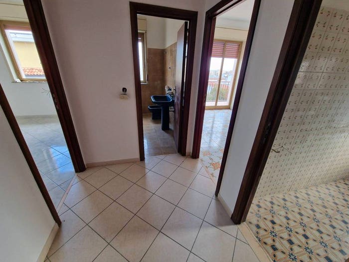 Appartamento con 5 locali in vendita in Via Luigi Settembrini, Centro, Giarre