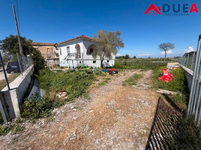 Casa quadrilocale in vendita in Via delle Dune, Villa Literno