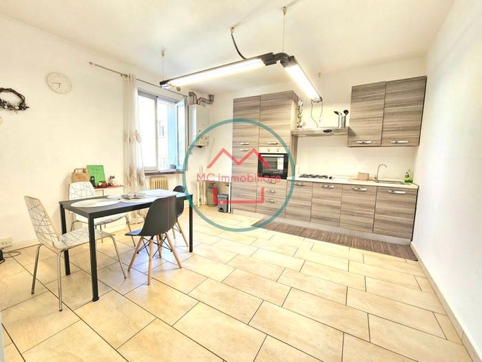 Appartamento trilocale in vendita in Via Vincenzo Gioberti, MontecatiniTerme