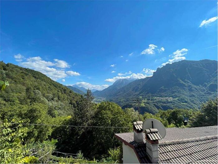 Casa trilocale in vendita in inesio, Bellano