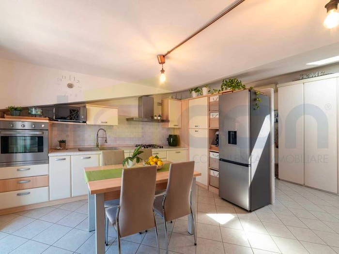 Appartamento bilocale in vendita in Via Aprile, Centro, Albenga