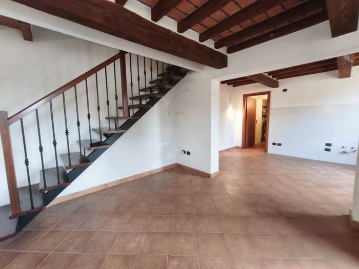 Casa trilocale in vendita in Via A Bernini, Centro, Castelvetro Piacentino