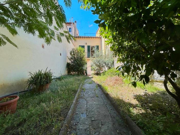 Appartamento con 6 locali in vendita in Via del Ponte alle Riffe, Le Cure, Firenze