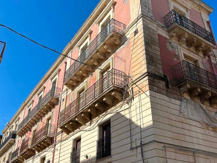 Appartamento con 6 locali in vendita in Via Roma e via Municipio, Centro, Pachino