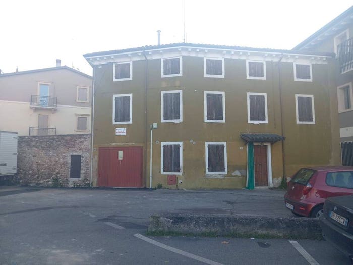 Casa quadrilocale in vendita in Via Borghetto, Bussolengo