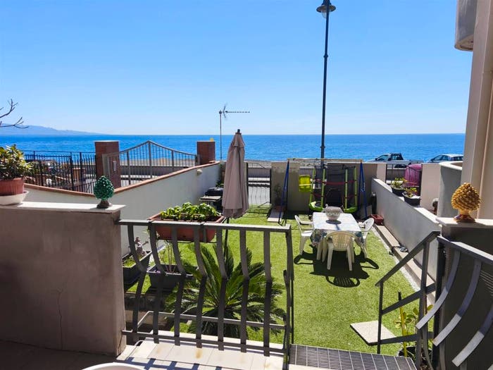 Appartamento quadrilocale in vendita in Via lungomare unità dell'italia, Nizza di Sicilia