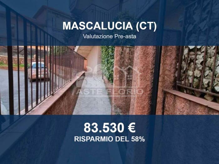 Casa con 5 locali in vendita in Via Ugo Foscolo C, Centro, Mascalucia