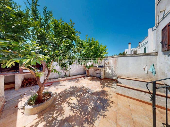 Casa con 5 locali in vendita in Via Ugo Foscolo, Vitigliano, Santa Cesarea Terme