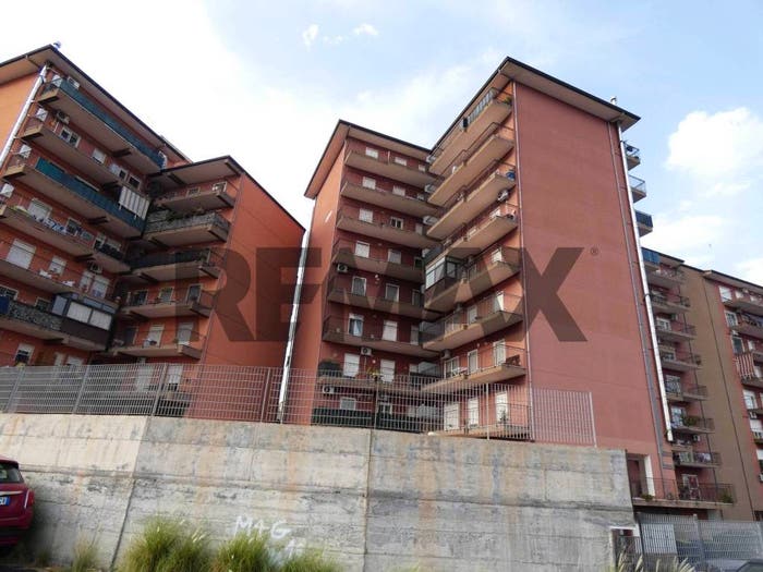 Appartamento quadrilocale in vendita in Viale Bummacaro, Librino Zia Lisa, Catania