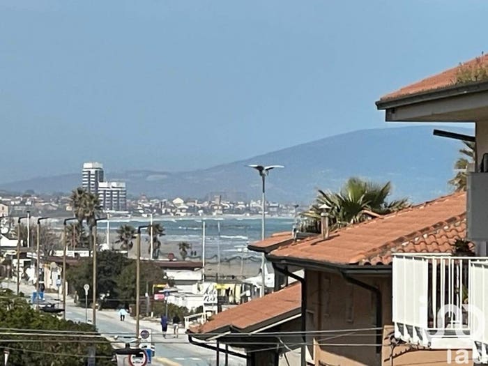 Appartamento con 5 locali in vendita in Viale REGINA ELENA, San Marone San Giuseppe Risorgimento, Civitanova Marche