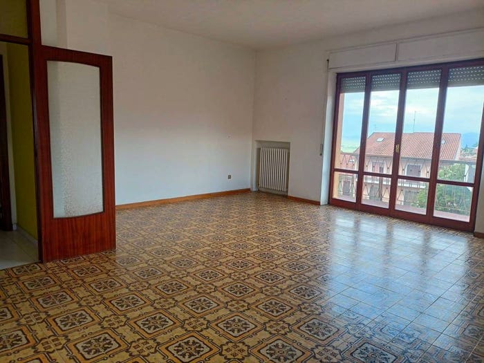 Appartamento con 6 locali in vendita in Centro, Orsogna