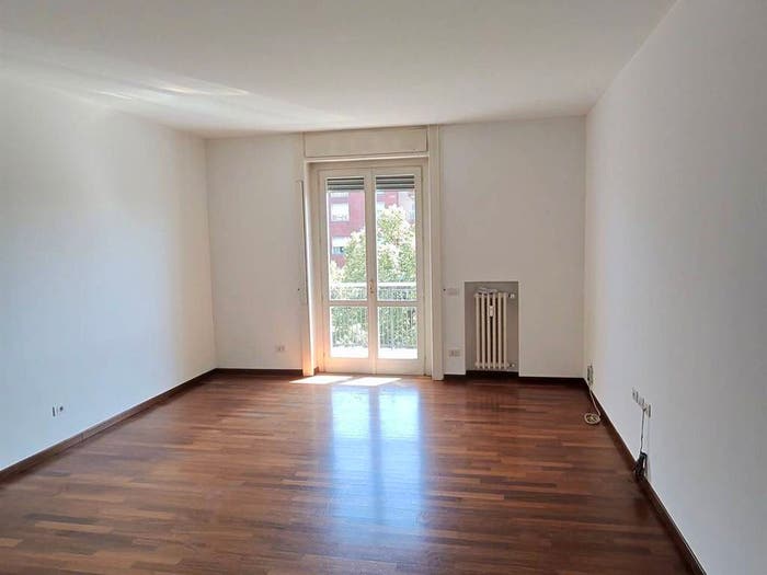 Appartamento trilocale in vendita in viale Lazio, Cadore, Milano
