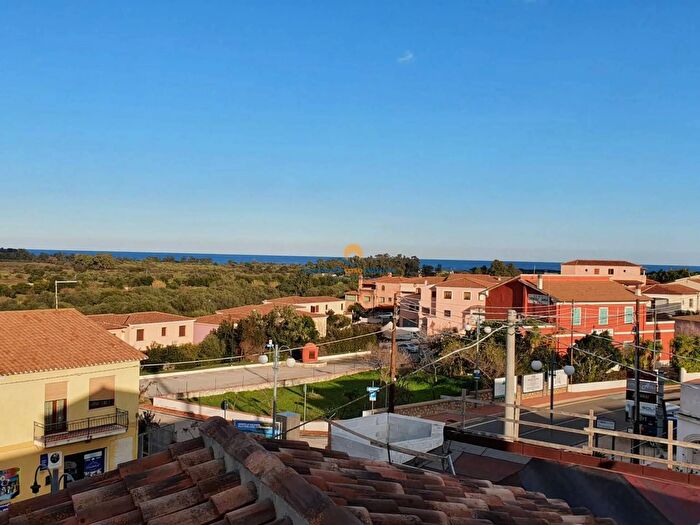 Appartamento trilocale in vendita in Via Grazia Deledda, Budoni