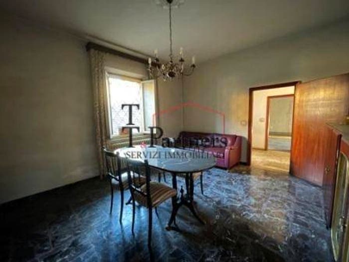 Casa con 6 locali in vendita in Via Giuseppe Parini, Centro, Calenzano