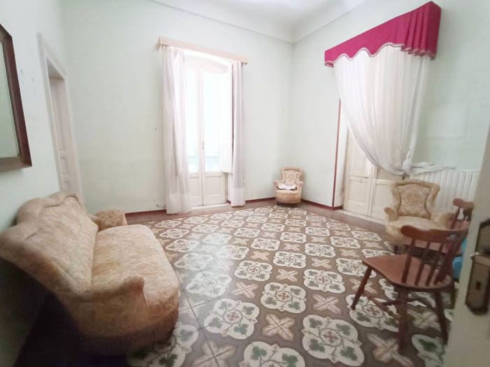 Appartamento con 5 locali in vendita in Via Cristoforo Colombo, Centro Storico, Brindisi