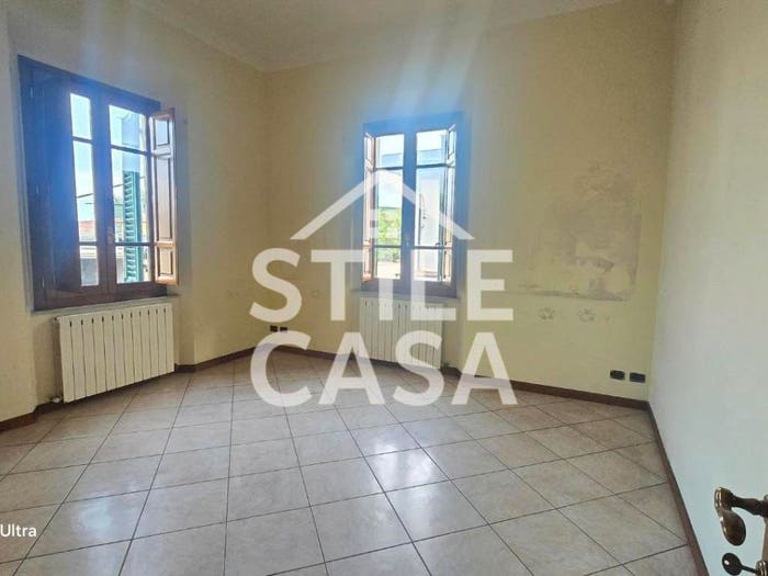 Appartamento trilocale in vendita in Via Regina Margherita, Altopascio Centro, Altopascio