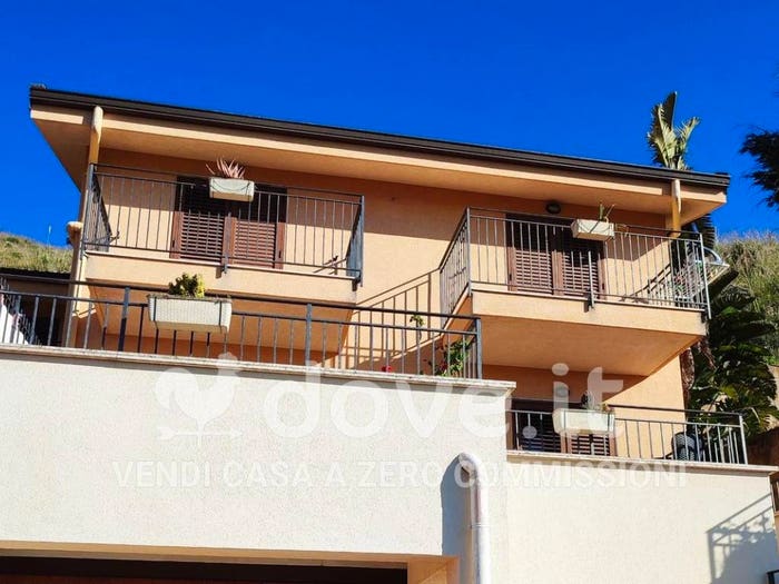 Casa con 5 locali in vendita in Via Regione Siciliana, Monreale
