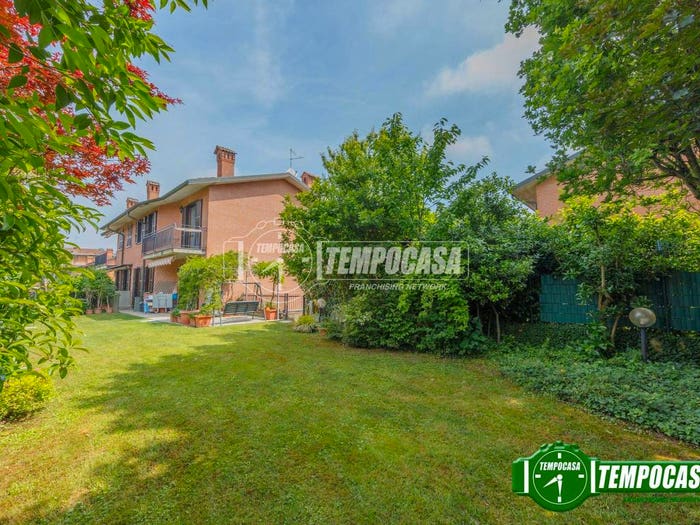 Casa con 6 locali in vendita in Via Sandro Pertini, Centro, Borgarello