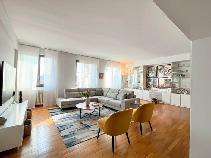 Appartamento con 5 locali in vendita in Via San Martino, Centro Storico, Monza