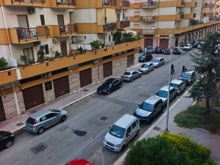 Appartamento quadrilocale in vendita in Via Avvocato Enrico De Nicola, Trani