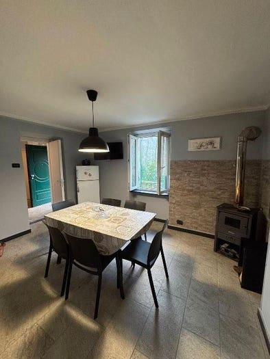 Casa con 5 locali in vendita in Strada Provinciale di Lumarzo, Lumarzo