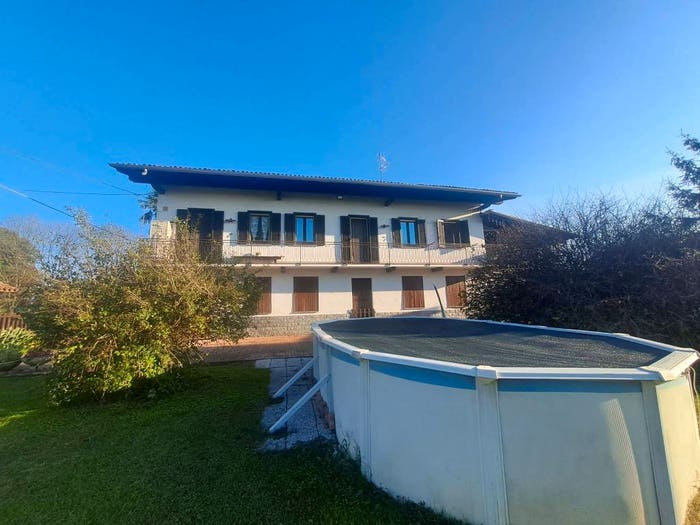 Casa quadrilocale in vendita in Via Grizza, Centro, Oleggio