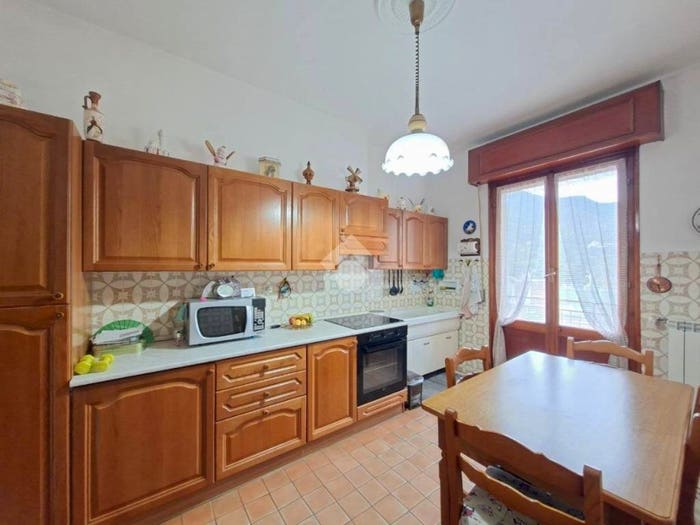 Appartamento trilocale in vendita in Via R Quartini, Centro, Ronco Scrivia